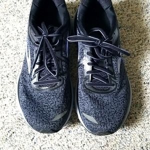 Brooks adrenaline tennis shoe